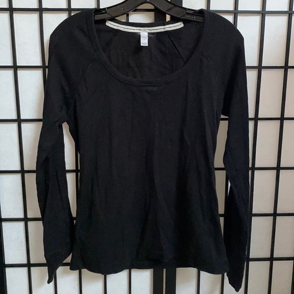 3-pack Old Navy Thermal Shirts - Picture 2 of 4